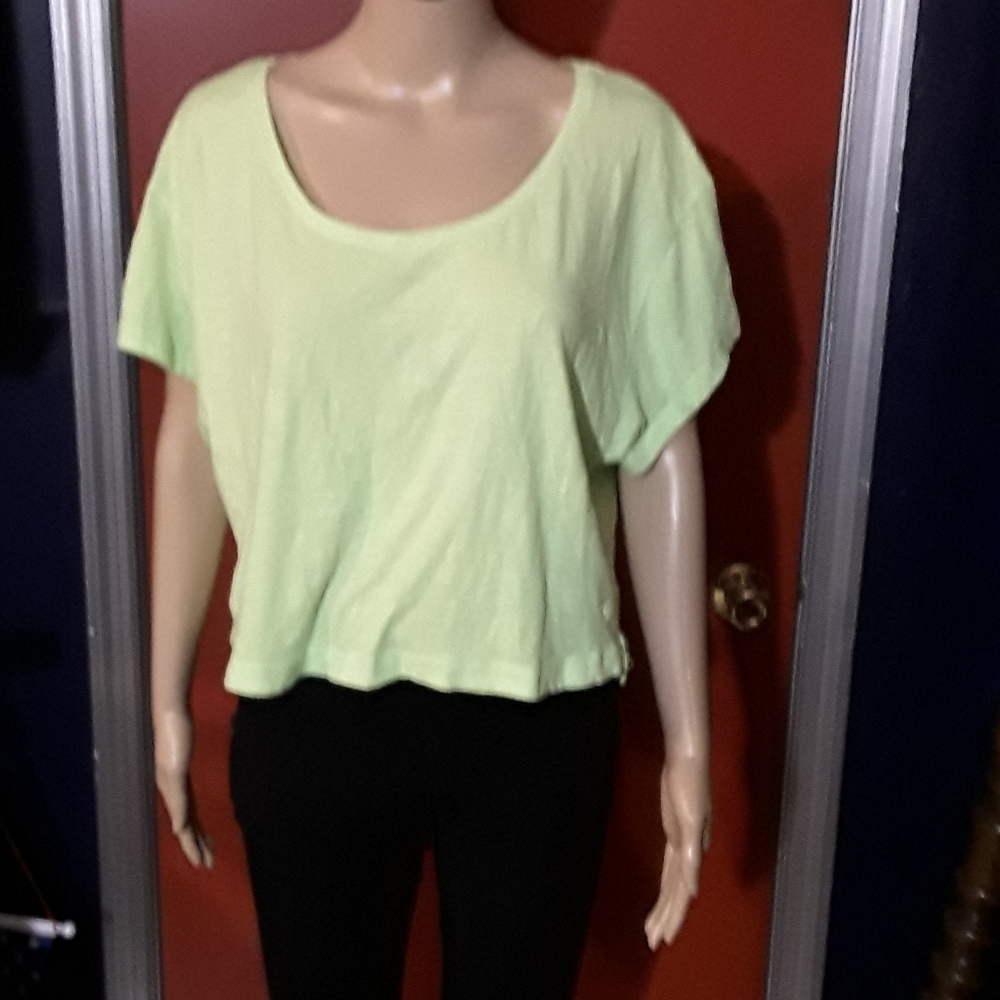 VS Pink lime green tee shirt size S